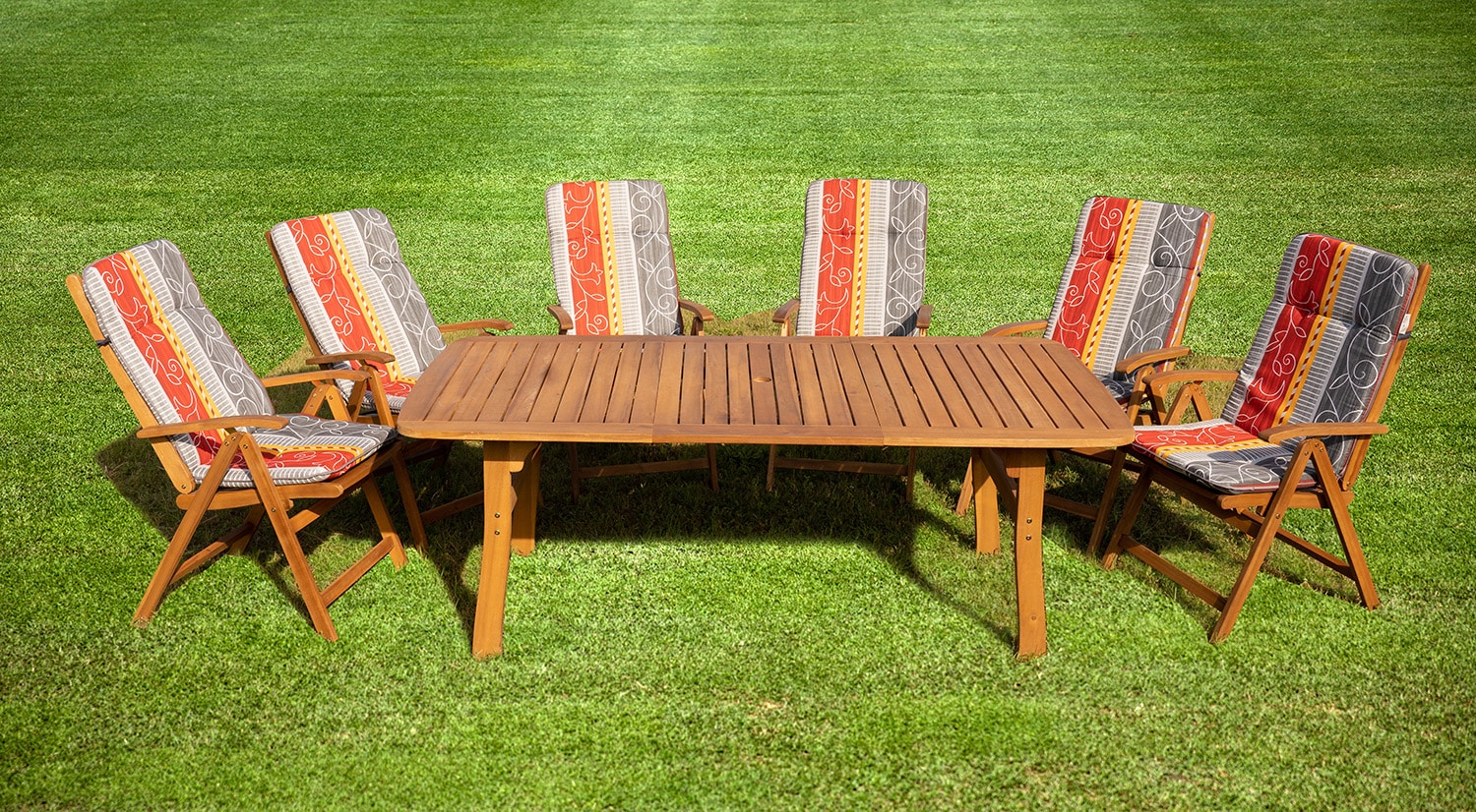 Gartenmöbel aus Holz mit verstellbaren Stühlen M908