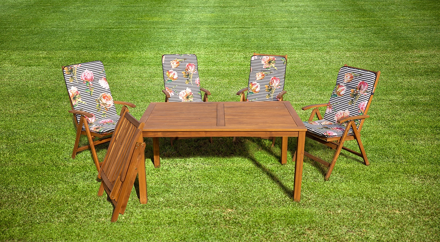 Fa kerti bútor Solaris párnákkal B129