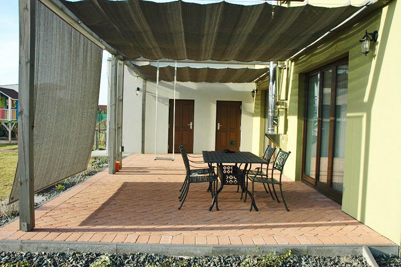 Terrassenbeschattungsrollos