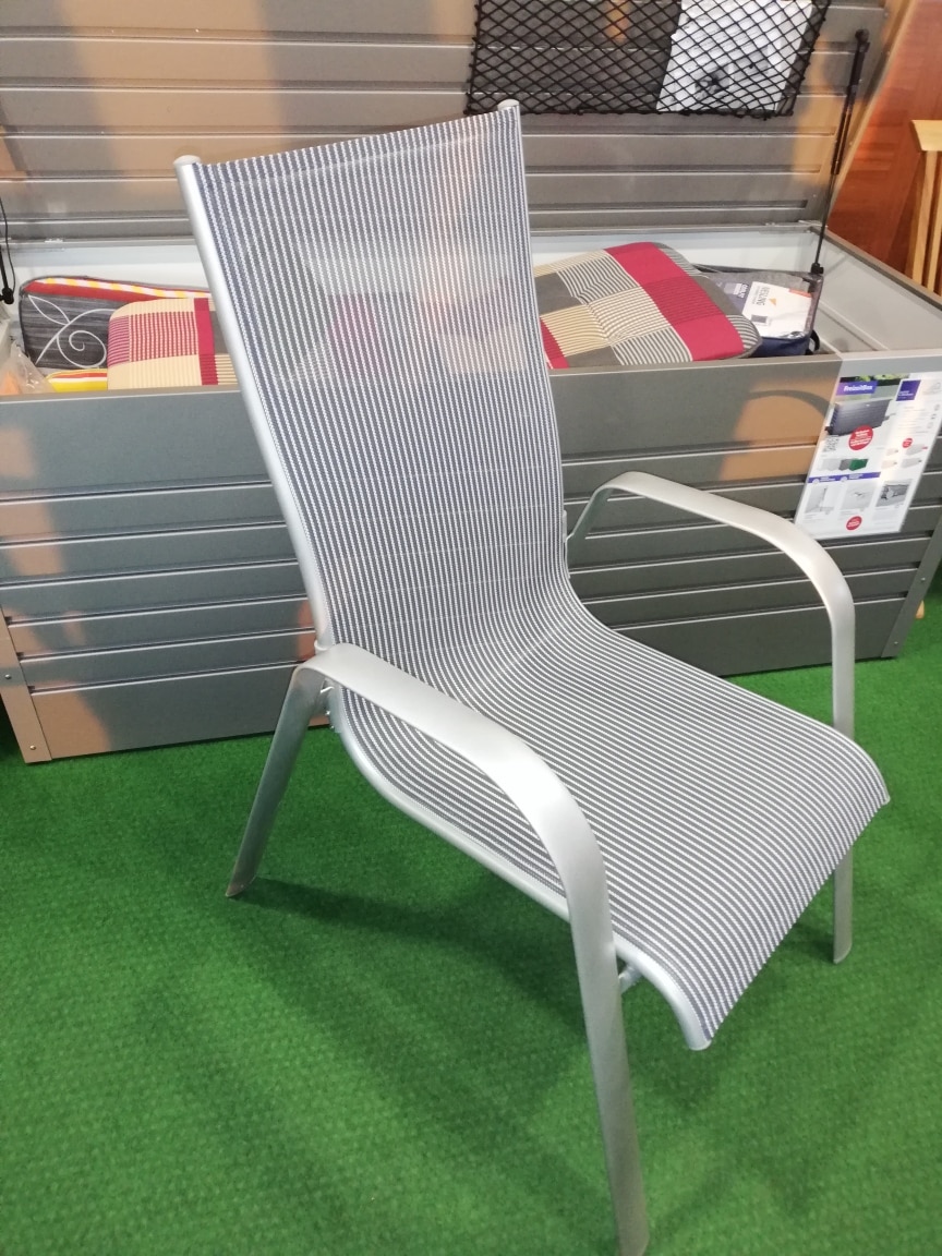 Gartenmöbel aus Aluminium mit Sessel