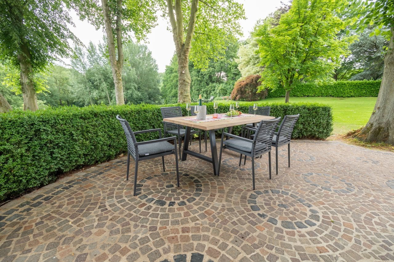 Fém kerti bútor garnitúra Bergen